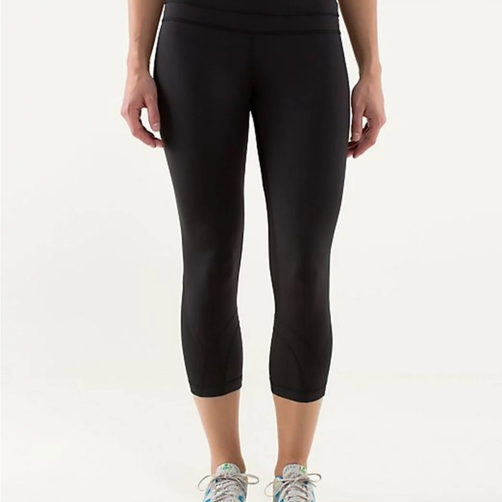 Lululemon Athletica Classic Black Capris